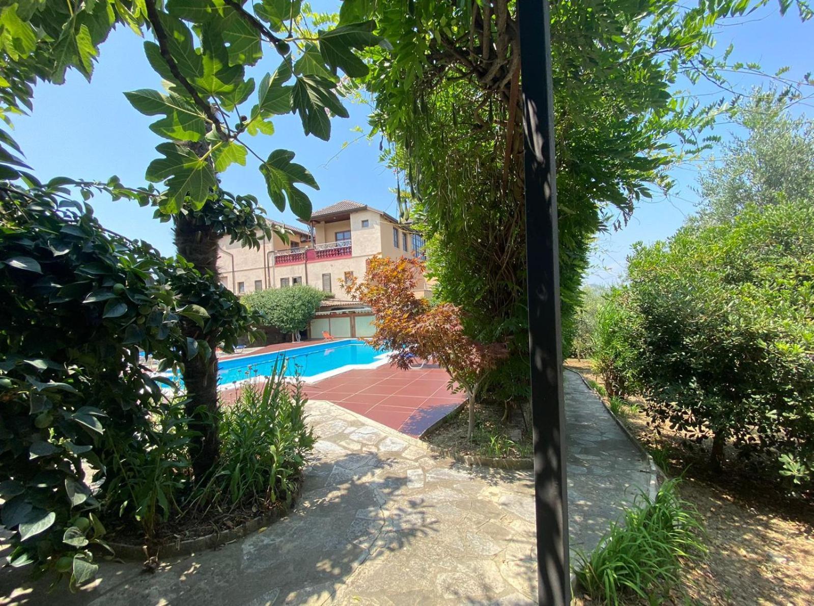 Villa Mugs Ljaknasi Esterno foto